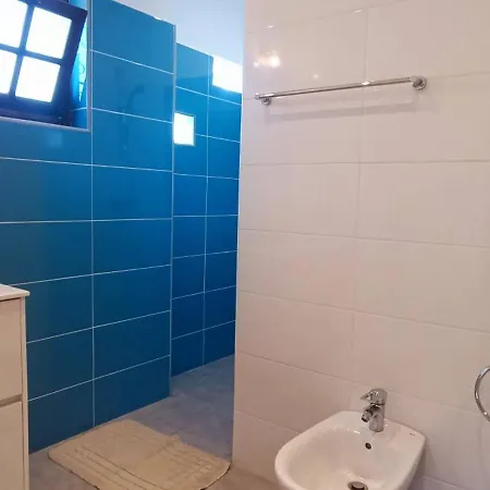 Cozy Traditional Small Cottage With Balcony - Casa 9 Albufeira