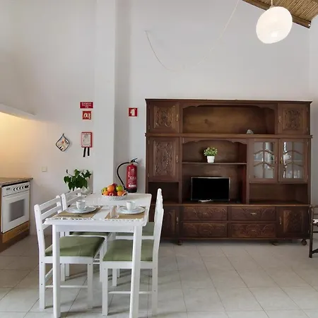 빌라 Cozy Traditional Small With Balcony - Casa 9